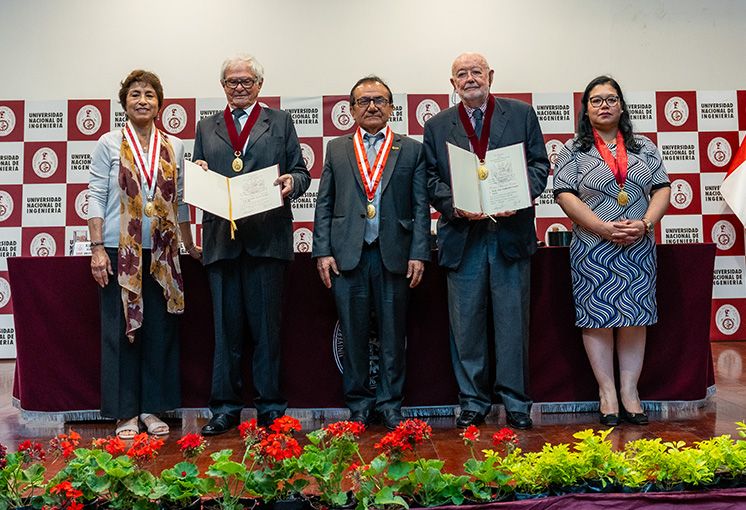 UNI otorga el grado de Doctor Honoris Causa a los arquitectos Oswaldo N&uacute;&ntilde;ez Carvallo y Frederick Cooper Llosa