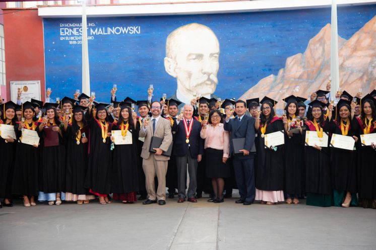 Futuros líderes en ingenierías: 74 graduados de la UNI están listos para transformar el Perú