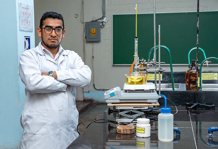 UNI fortalece la ense&ntilde;anza e investigaci&oacute;n con el Laboratorio de Qu&iacute;mica Inorg&aacute;nica N&deg; 12