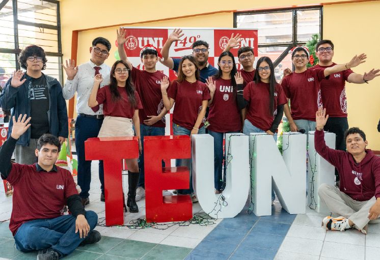 UNI celebra la Navidad con tradicional almuerzo especial para estudiantes