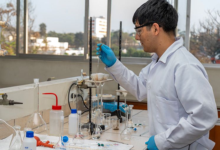 Laboratorio de Qu&iacute;mica Anal&iacute;tica e Instrumental de la FC impulsa propuestas y soluciones en temas medioambientales