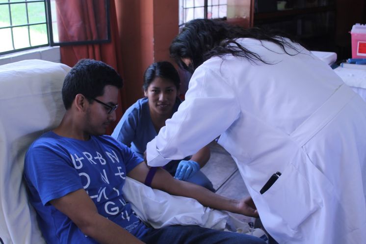 Comunidad universitaria participó en la Gran Cruzada Solidaria de Donación de Sangre