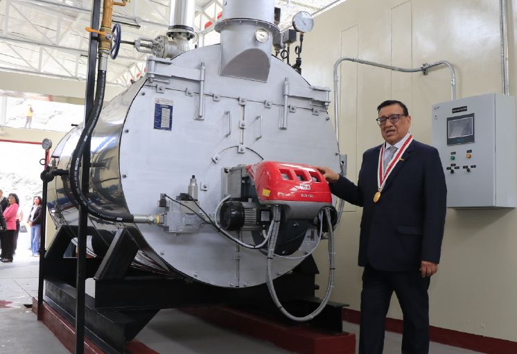 UNI inaugura moderno Caldero 100 BHP para fortalecer la formaci&oacute;n e investigaci&oacute;n en ingenier&iacute;a qu&iacute;mica y textil