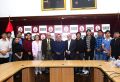 UNI fortalece internacionalización: 15 estudiantes viajan a Francia por doble titulación