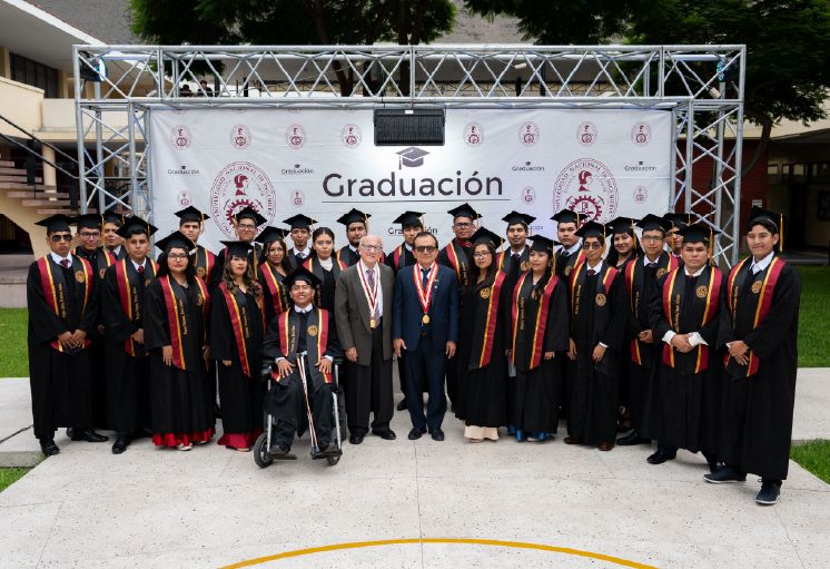 UNI celebra la primera ceremonia de graduaci&oacute;n 2026 de la Facultad de Ingenier&iacute;a Qu&iacute;mica y Textil
