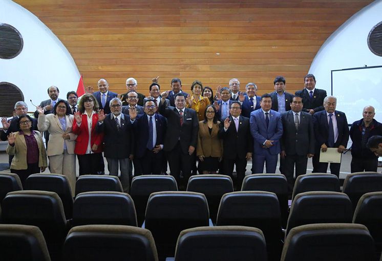 Rector de la UNI asisti&oacute; a Comisi&oacute;n de Presupuesto para abordar financiamiento de universidades p&uacute;blicas para el 2026