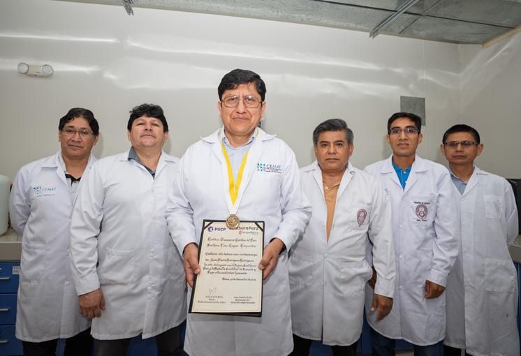 Dr. Juan Mart&iacute;n Rodr&iacute;guez Rodr&iacute;guez recibe el Premio Southern Per&uacute; y la Medalla Crist&oacute;bal de Losada y Puga 2025