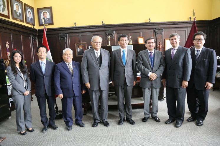 Embajador de Jap&oacute;n visit&oacute; la UNI