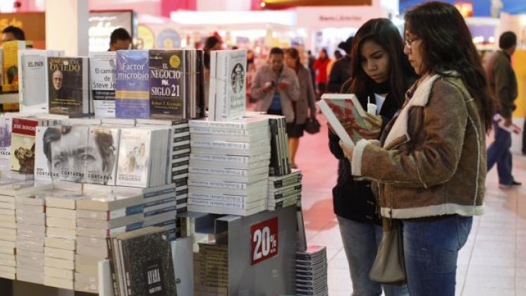 Editorial UNI presente en la Feria Internacional del Libro de Lima 2016