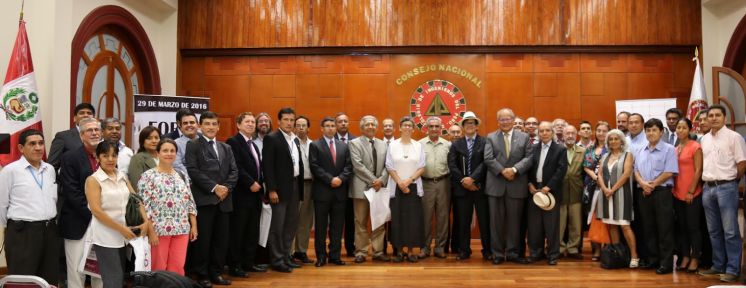 Rector de la UNI presenta a los dos candidatos presidenciales Declaración firmada por personalidades y los invita a exponer sus propuestas sobre universidad, producción y CTI