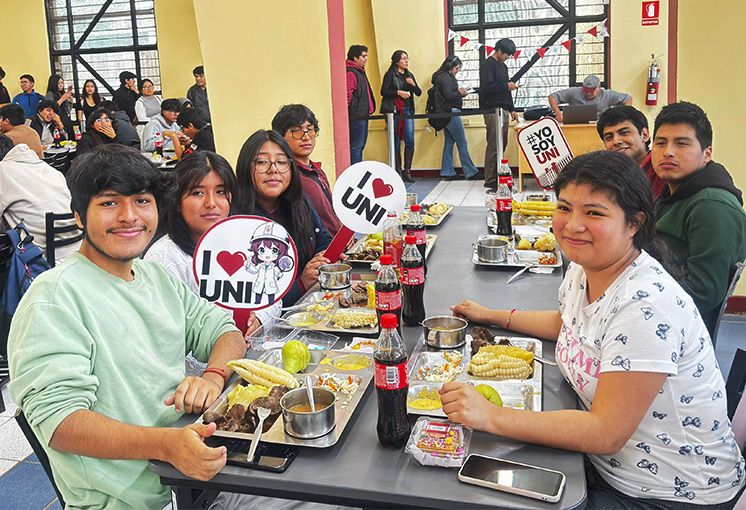 UNI celebra Fiestas Patrias con tradicional Almuerzo Patri&oacute;tico para estudiantes