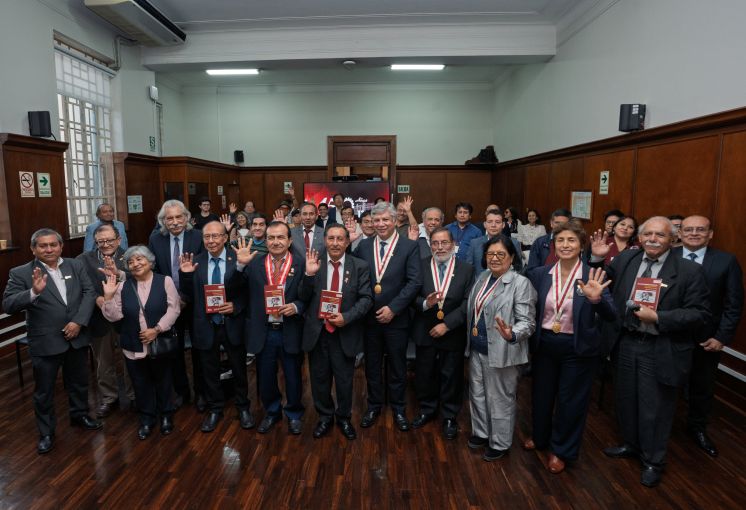 Una mirada a la historia de la UNI: presentan libro que revela episodios que marcaron su identidad