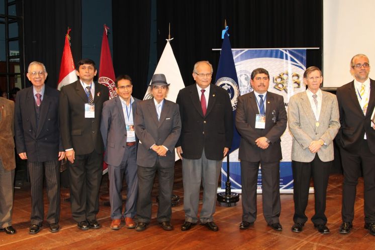 Rector UNI inauguró el Encuentro Científico Internacional (ECI)