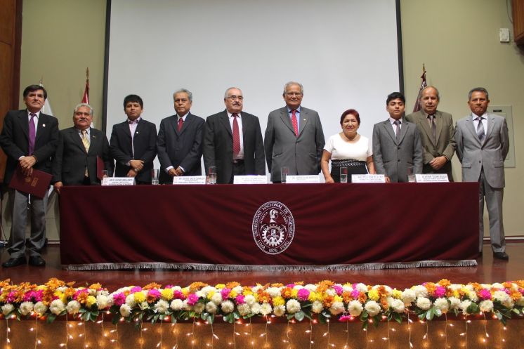 Comité Electoral entregó credenciales a las máximas autoridades de la UNI