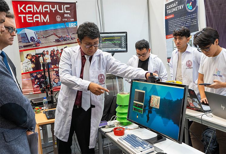 UNI presenta &uacute;ltima producci&oacute;n cient&iacute;fica y tecnol&oacute;gica de hidr&oacute;geno verde, bater&iacute;as de ion litio, electromovilidad y rob&oacute;tica en UNICTEC 2025