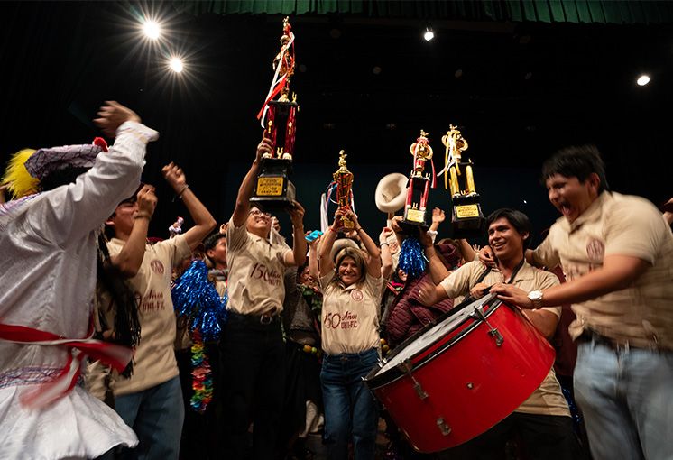 Estudiantes de la UNI celebraron la diversidad cultural del Per&uacute; en el Gran Duelo de Campeones