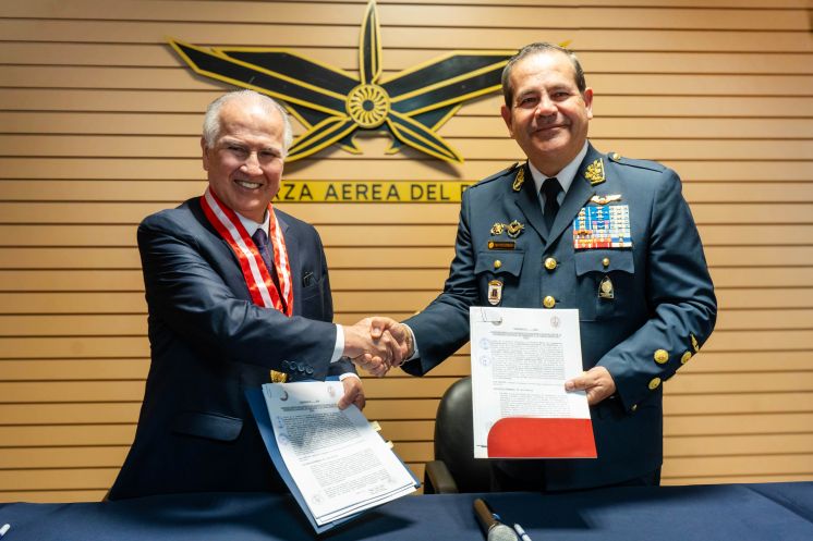 La UNI y la FAP firman convenio para impulsar la ciencia, tecnolog&iacute;a e innovaci&oacute;n en el &aacute;mbito aeroespacial y ciberespacial