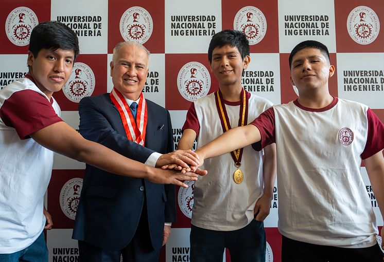 Tres postulantes de 17 a&ntilde;os lograron primeros puestos en examen de admisi&oacute;n de la UNI