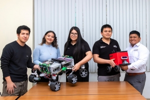 Equipo Terrabots de la UNI destaca con...