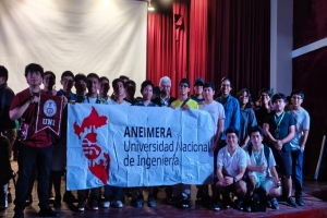 Delegación de 80 estudiantes de la UNI...