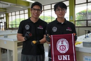 UNI presente en congreso aeroespacial...