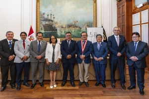 Rector de la UNI, Dr. Arturo Talledo...